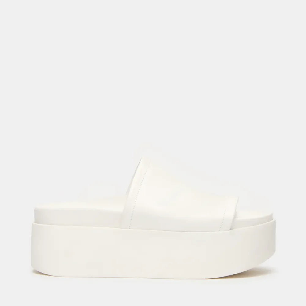 Sandalia con plataforma Arwinn en blanco, vista lateral