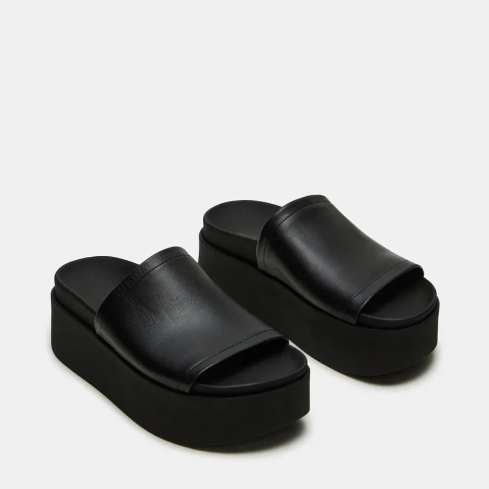Par de sandalias Arwinn en negro